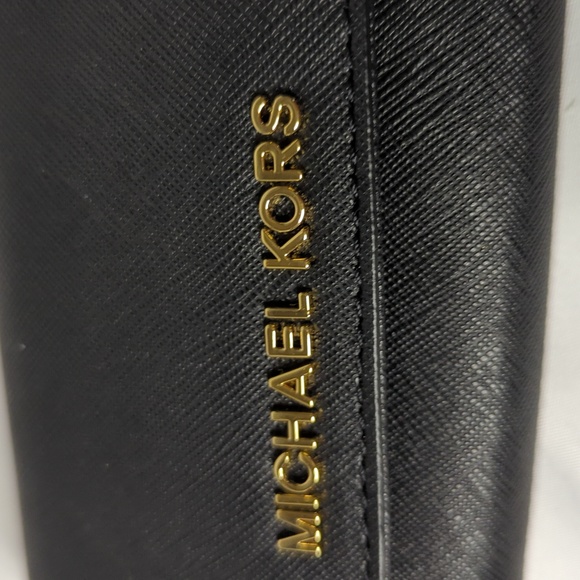 MK Tech Wristlet Wallet - Picture 4 of 10